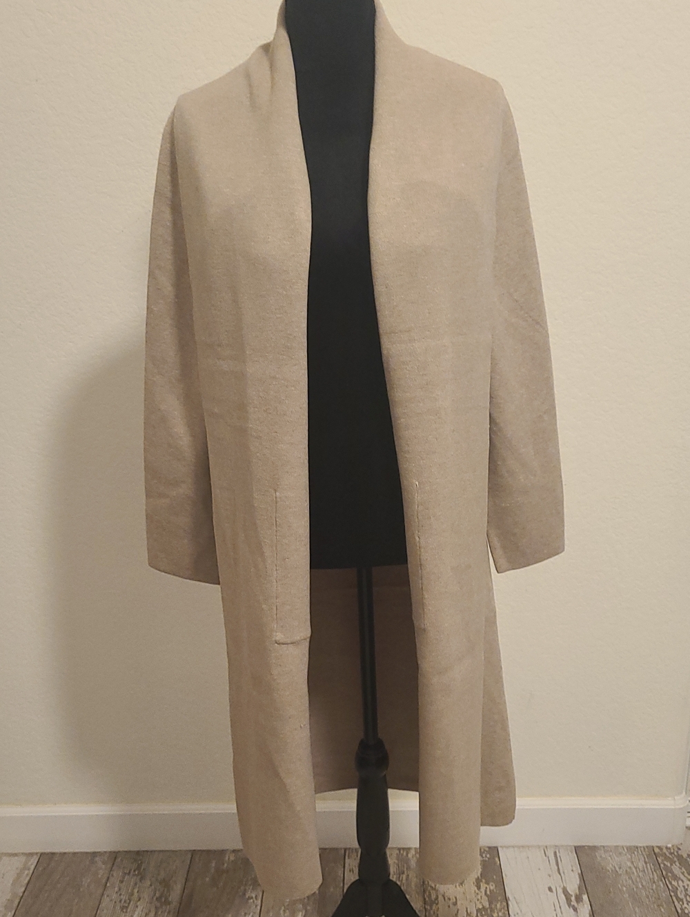 NWT Maxsport Buff/Beige Open-Front Long Cardigan